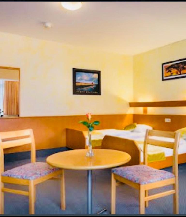 קרלסרוהה Mc Hotel מראה חיצוני תמונה