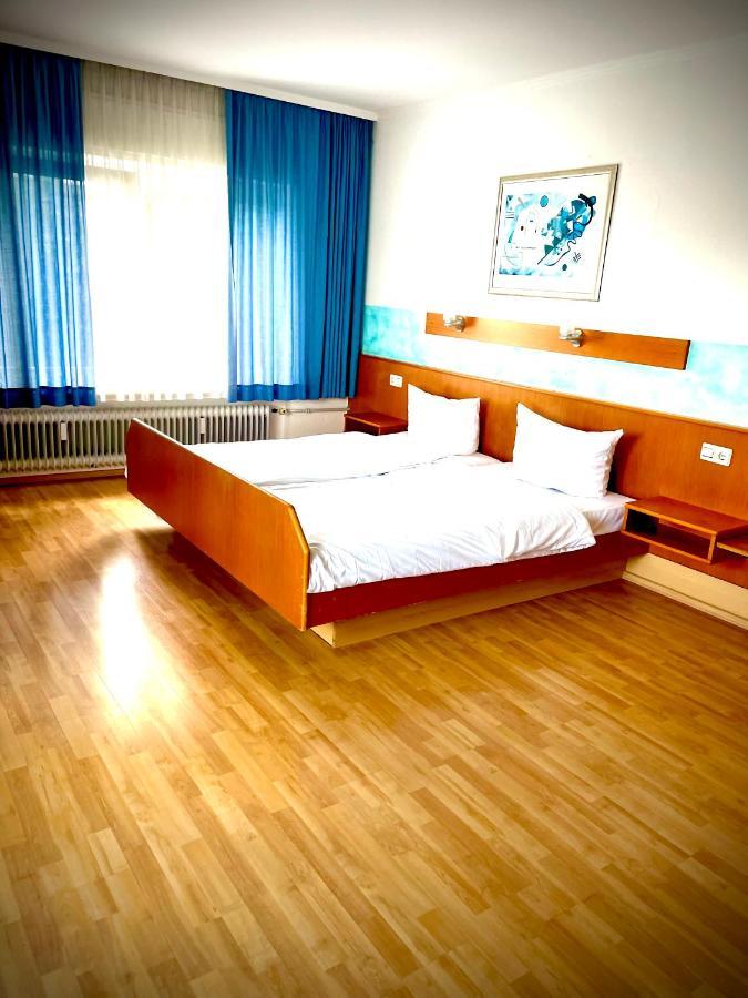 קרלסרוהה Mc Hotel מראה חיצוני תמונה